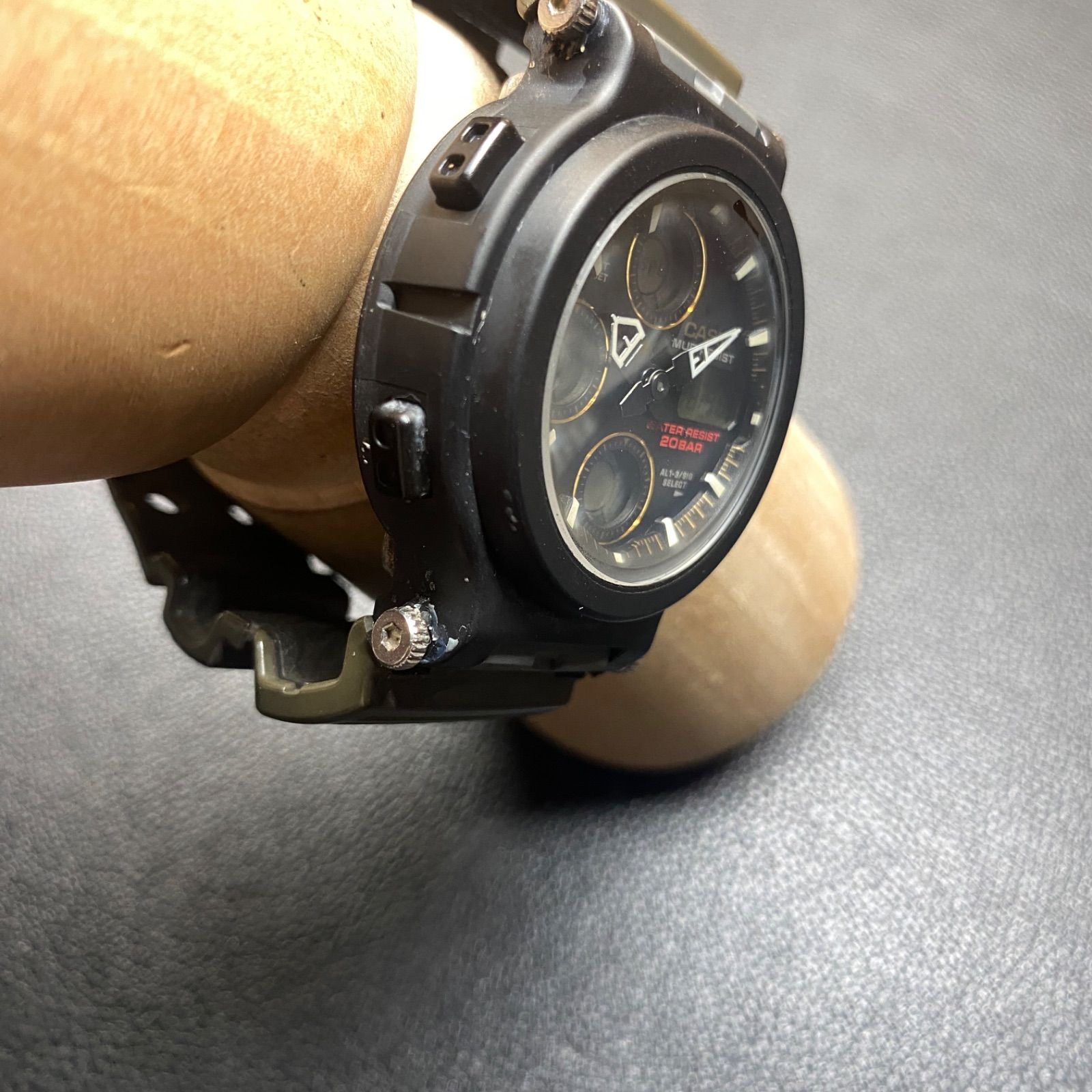 カシオ CASIO AW-570 MADMAN マッドマン G-SHOCK メンズ 腕時計