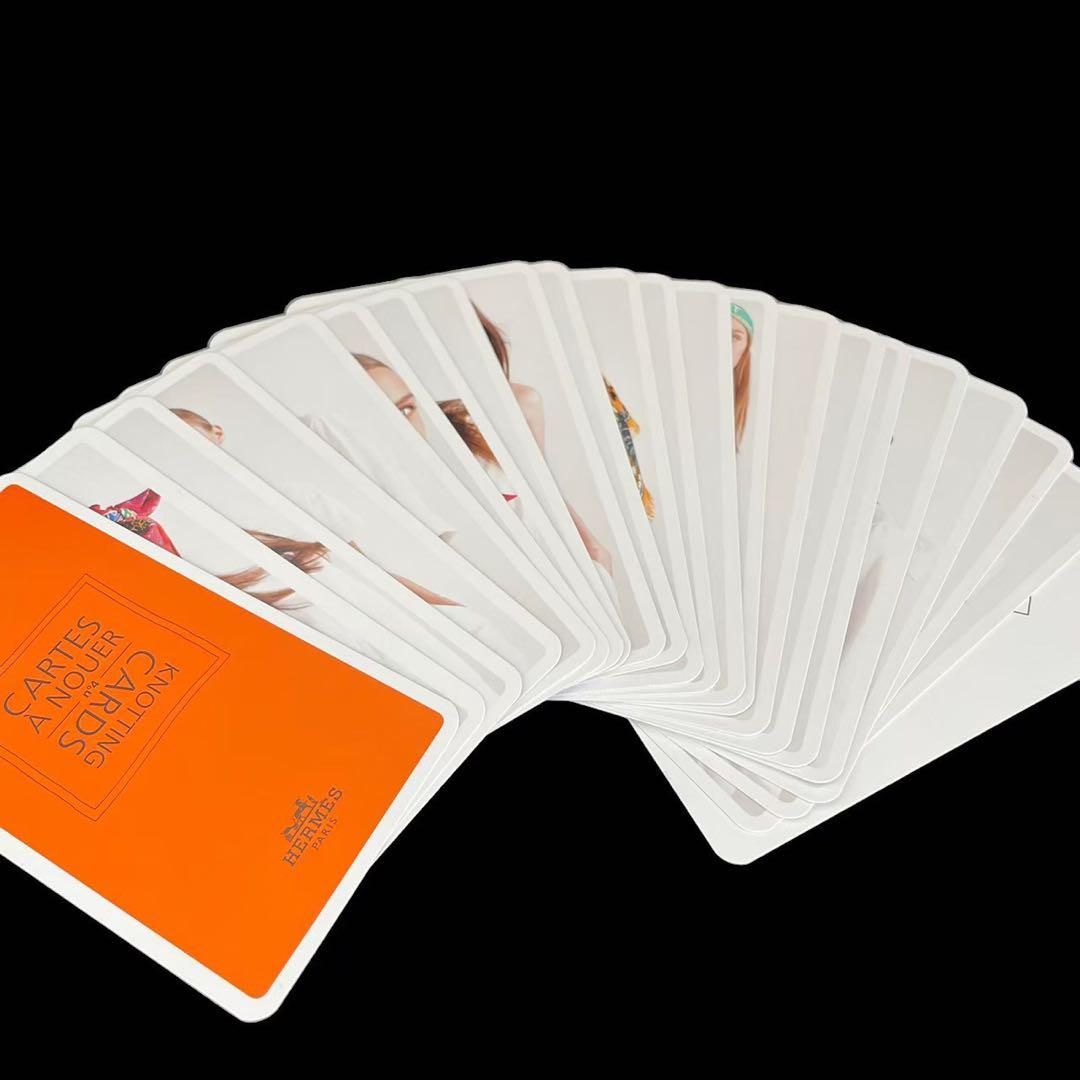 HERMES エルメス ノッティングカード スカーフ巻き方アレンジ