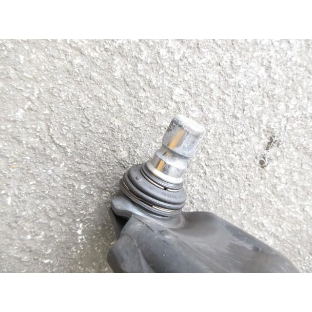 LDA-XN15M 右Fロアアーム