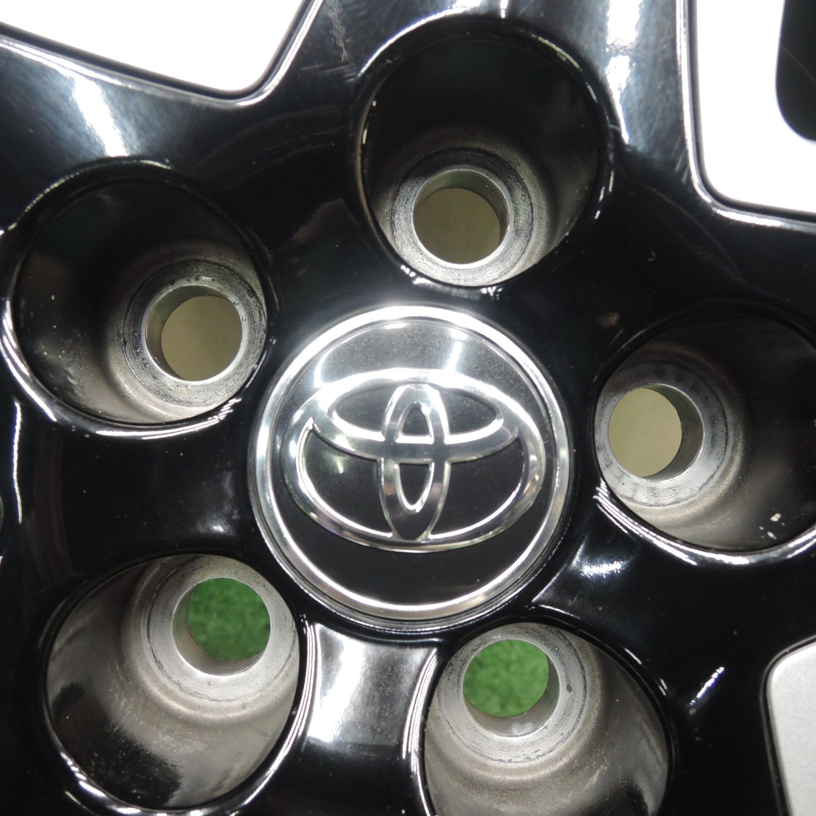 送料無料* バリ溝！キレイ！9.5分☆トヨタ 50系 プリウス ツーリング