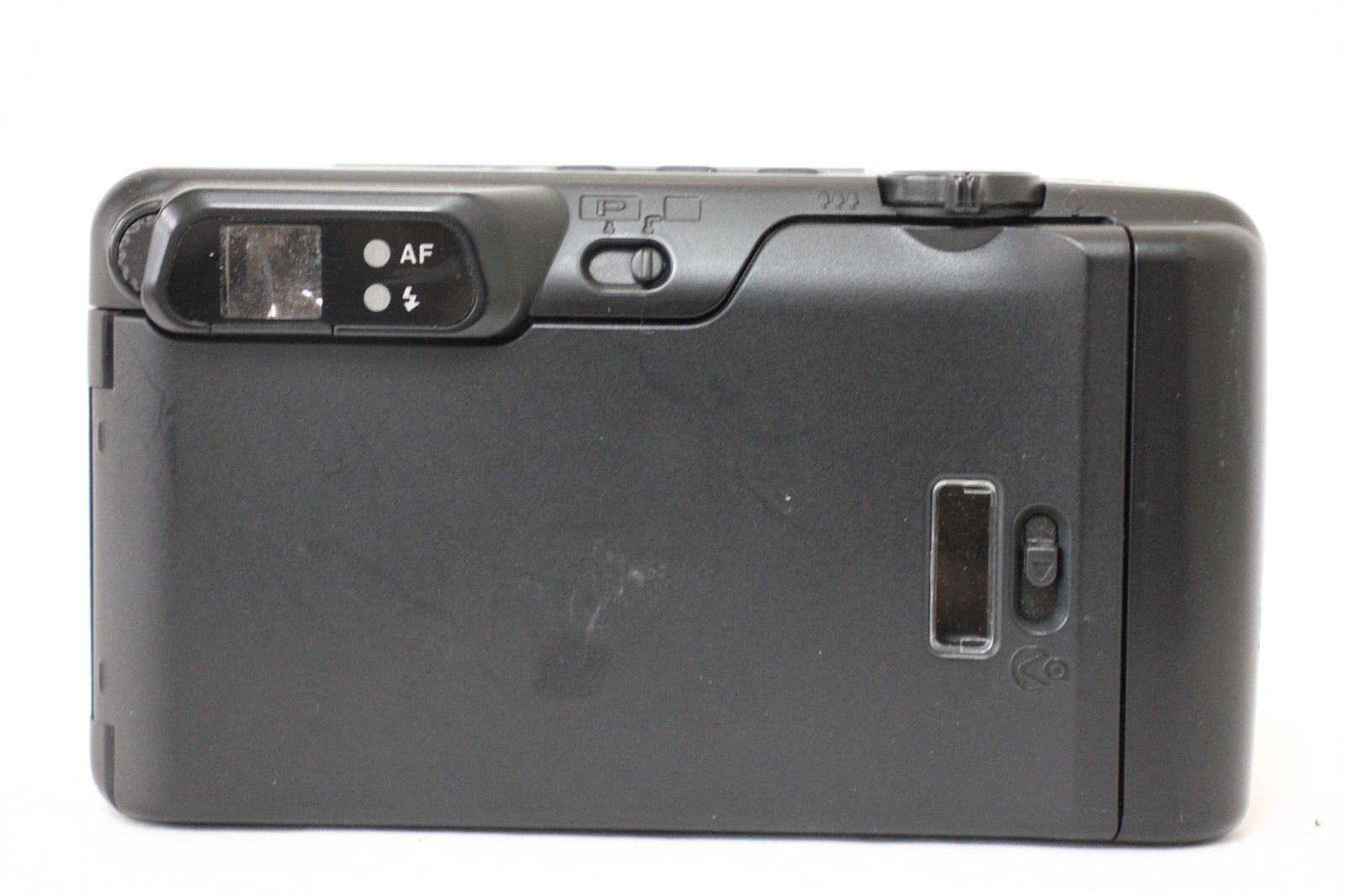 コンパクトカメラ e