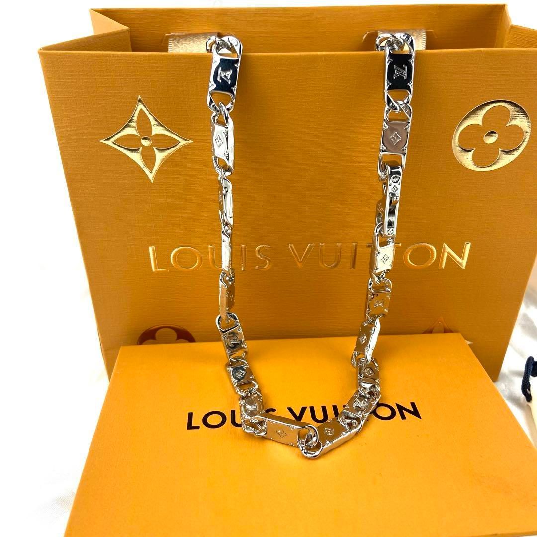 箱付きLOUIS VUITTON ルイヴィトン ネックレス