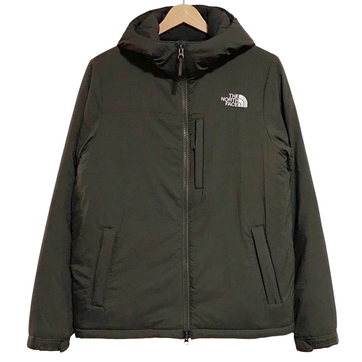 THE NORTH FACE(ノースフェイス) コート サイズL レディース美品 トランゴモンクパーカー NYW81831 カーキ  長袖/ジップアップ/中綿/冬 - メルカリ