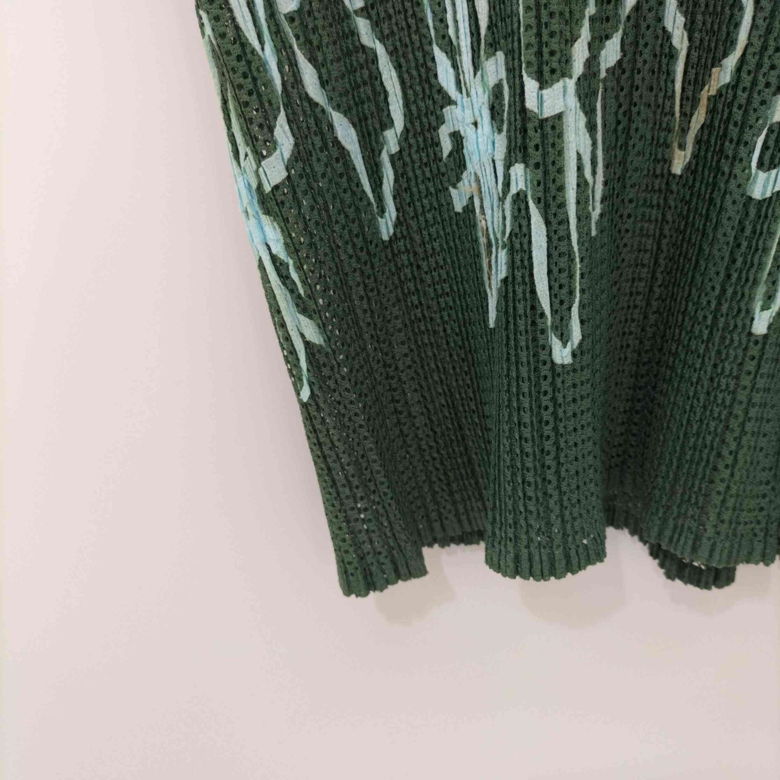 PLEATS PLEASE プリーツプリーズ 花柄模様 楽天市場】イッセイミヤケ プリーツプリーズ（柄花・植物