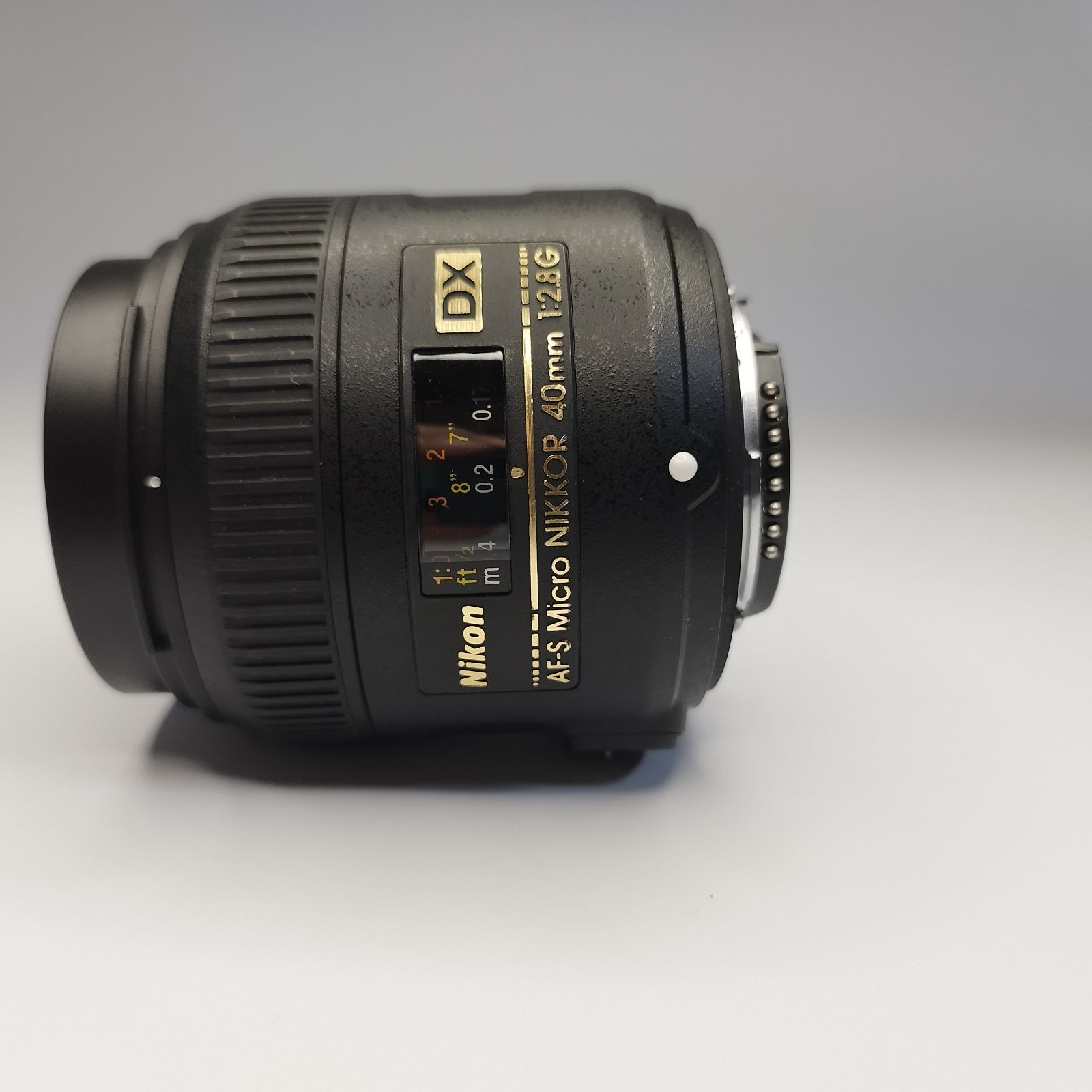 使用数回 美品 Nikon ニコン AF-S DX 40mmf2.8 マクロ 新品)Nikon (ニコン) AF-S DX Micro NIKKOR 40mm F2.8G（商品ID