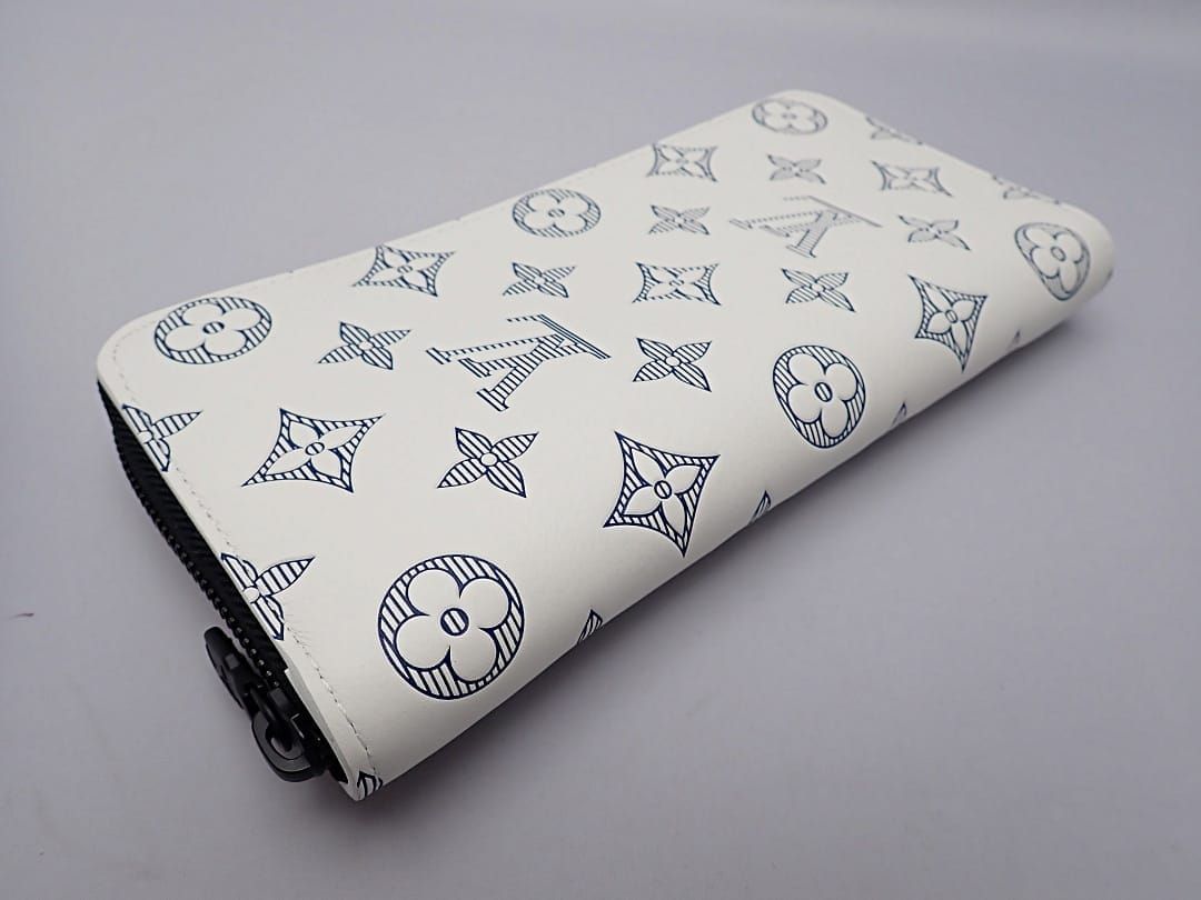 LOUIS VUITTON ルイ・ヴィトン モノグラムシャドウ ジッピーウォレット