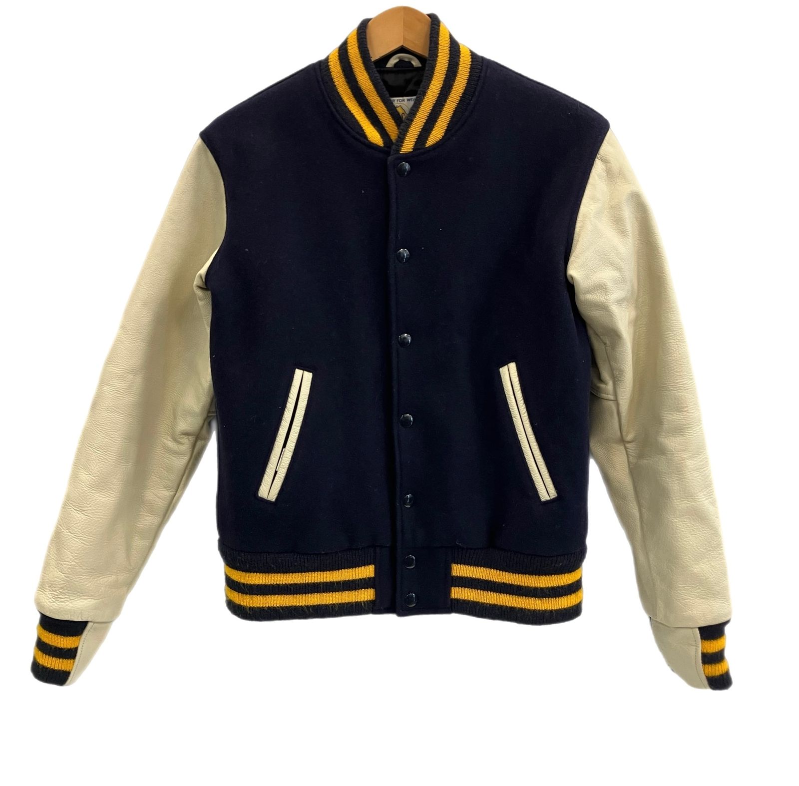 Golden Bear ネルトン スタジアムジャンパー Mサイズ 黒 Golden Bear ネルトン スタジアムジャンパー Mサイズ 黒 Golden Bear