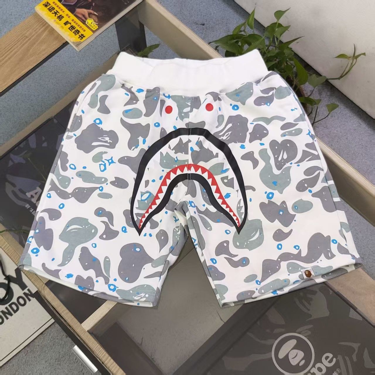 BAPE カモフラージュ柄 シャークデザイン ショートパンツ M~3XL