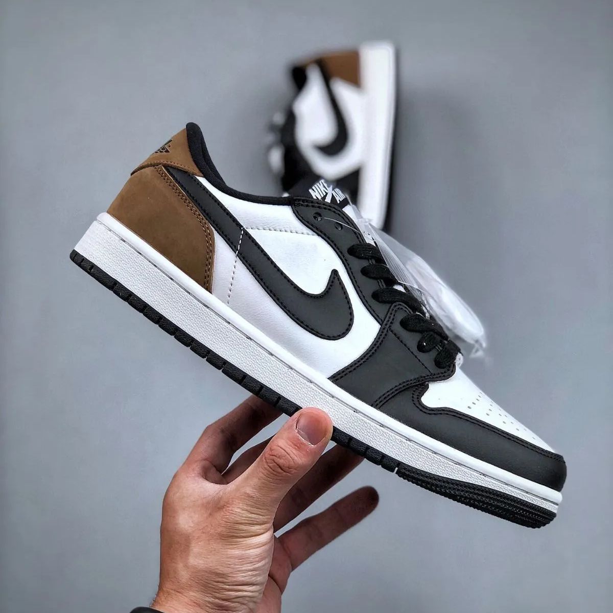 Nike Air Jordan 1 Retro Low OG  