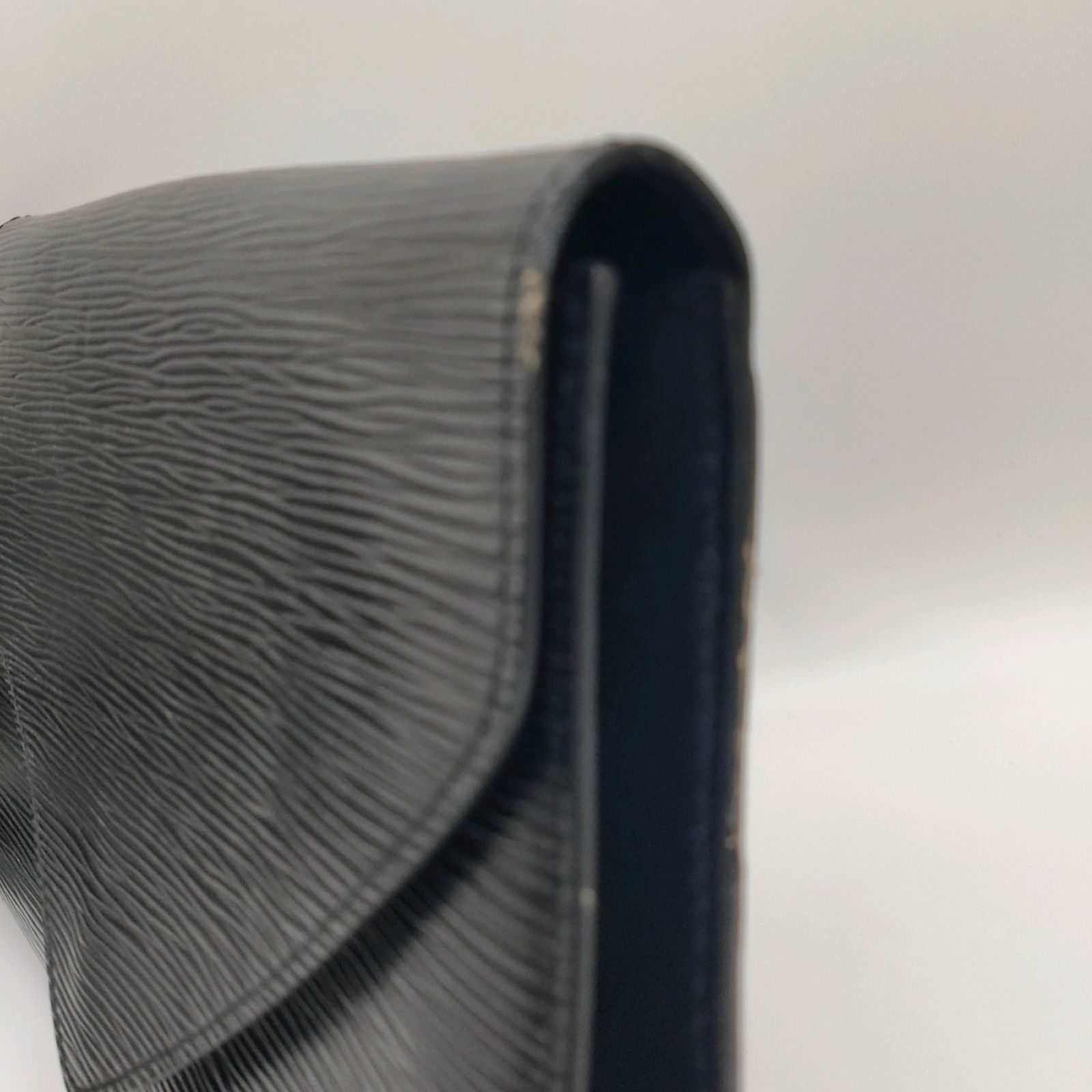 VUITTON ルイ
