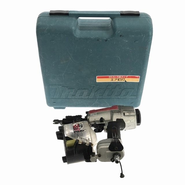 ☆中古品☆makita マキタ 65mm 常圧 エア釘打機 AN611 ケース付 エア釘 ☆中古品☆makita マキタ 65mm 常圧 エア釘打機 AN611 ケース付 エア釘