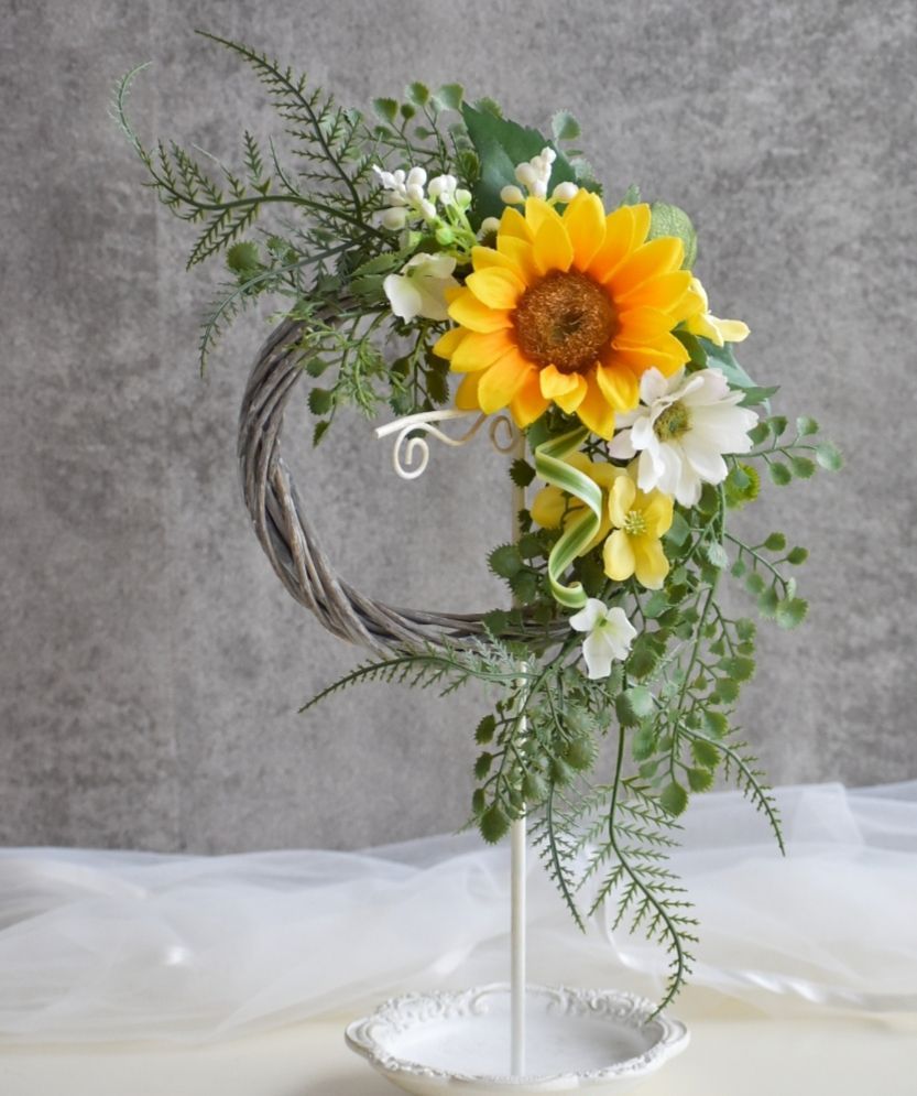 オーダー再販☆流れるグリーン☆トロピカルなひまわりのリース☆造花  