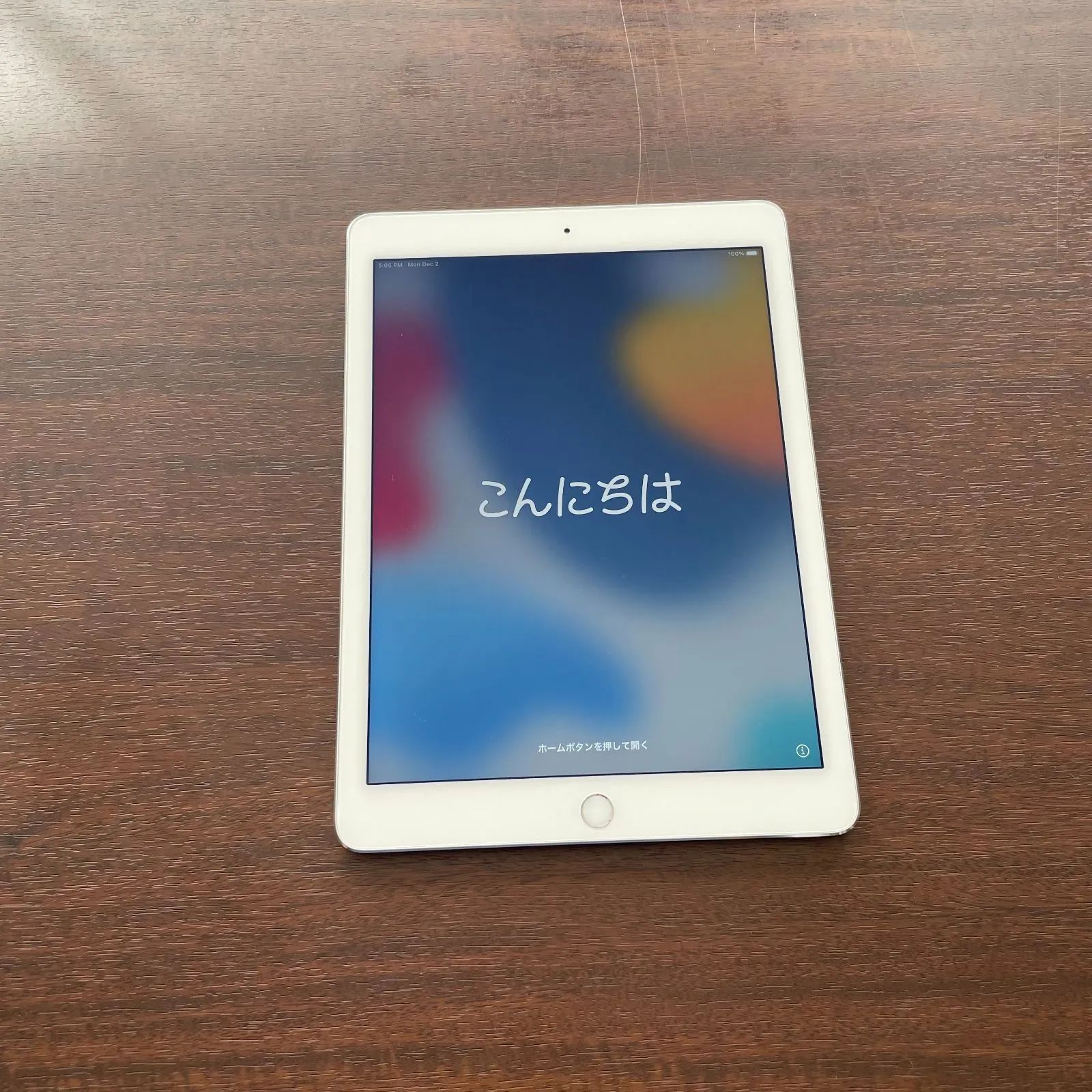 Apple iPad Air 2 16GB Wi-Fiモデル シルバー Apple iPad Air 2 16GB Wi-Fiモデル シルバー
