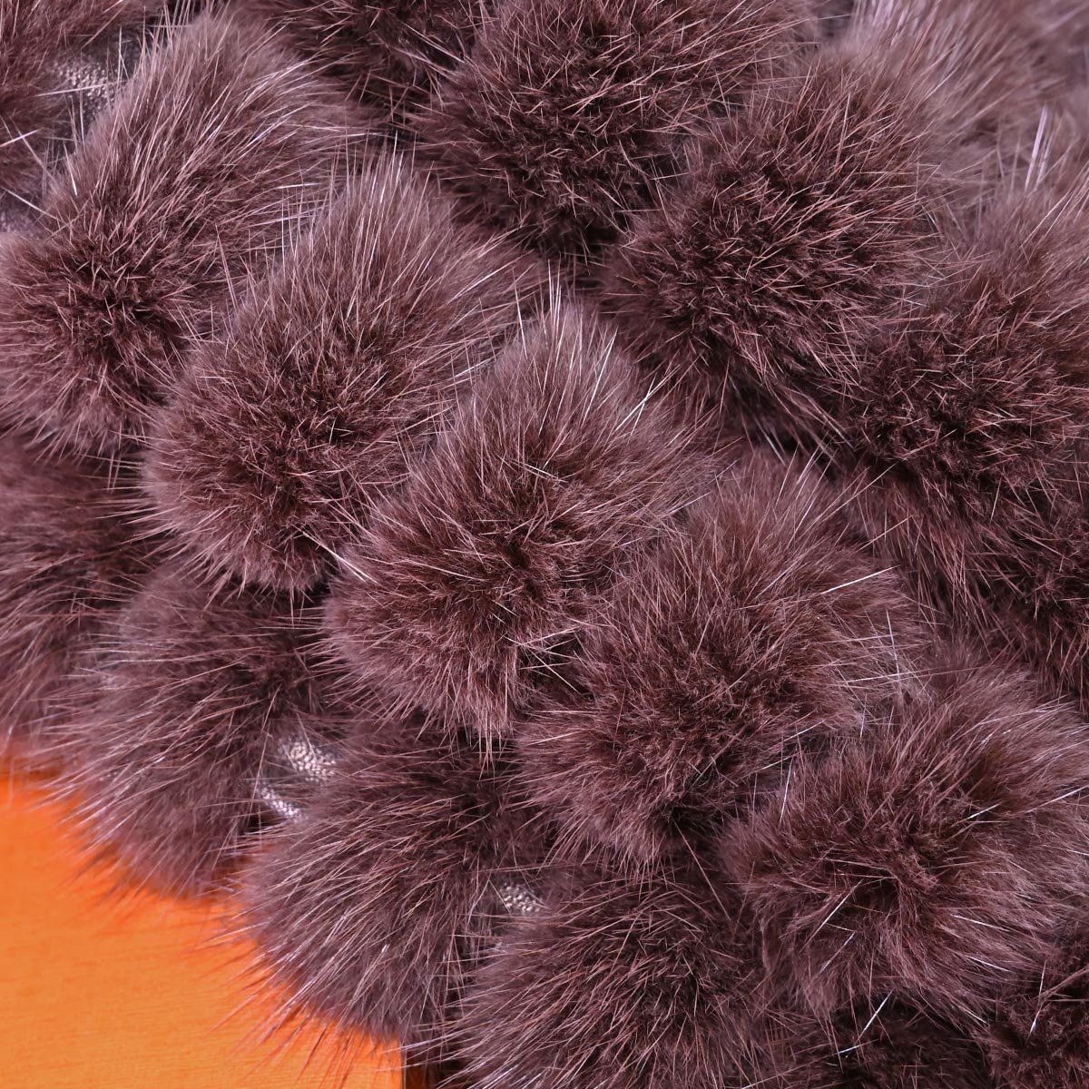 LOUIS VUITTON ミンク ファー マフラー モノグラム マフラー・ミンク モノグラム S00｜ルイ・ヴィトン 公式サイト - M97166