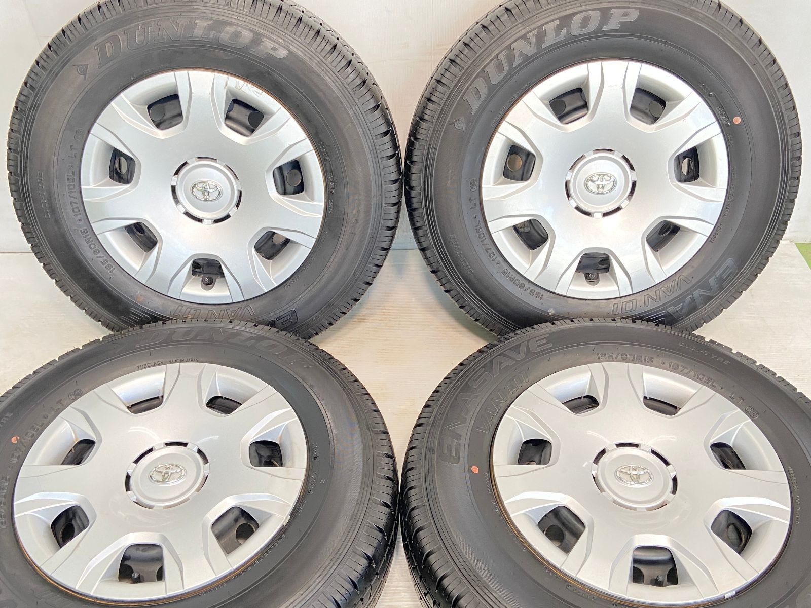 195/80R15 107/105L LT nダンロップ エナセーブ VAN01 nトヨタ純正  n15x6.0  139.7-6穴 n中古タイヤ サマータイヤ ホイールセット 4本セットn s15230727815