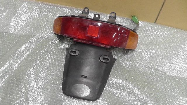 リード90　HF05-1049xxx　の　リアフェンダー　:#1740098685