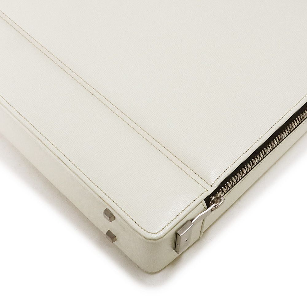 グレインカーフレザー ホワイト