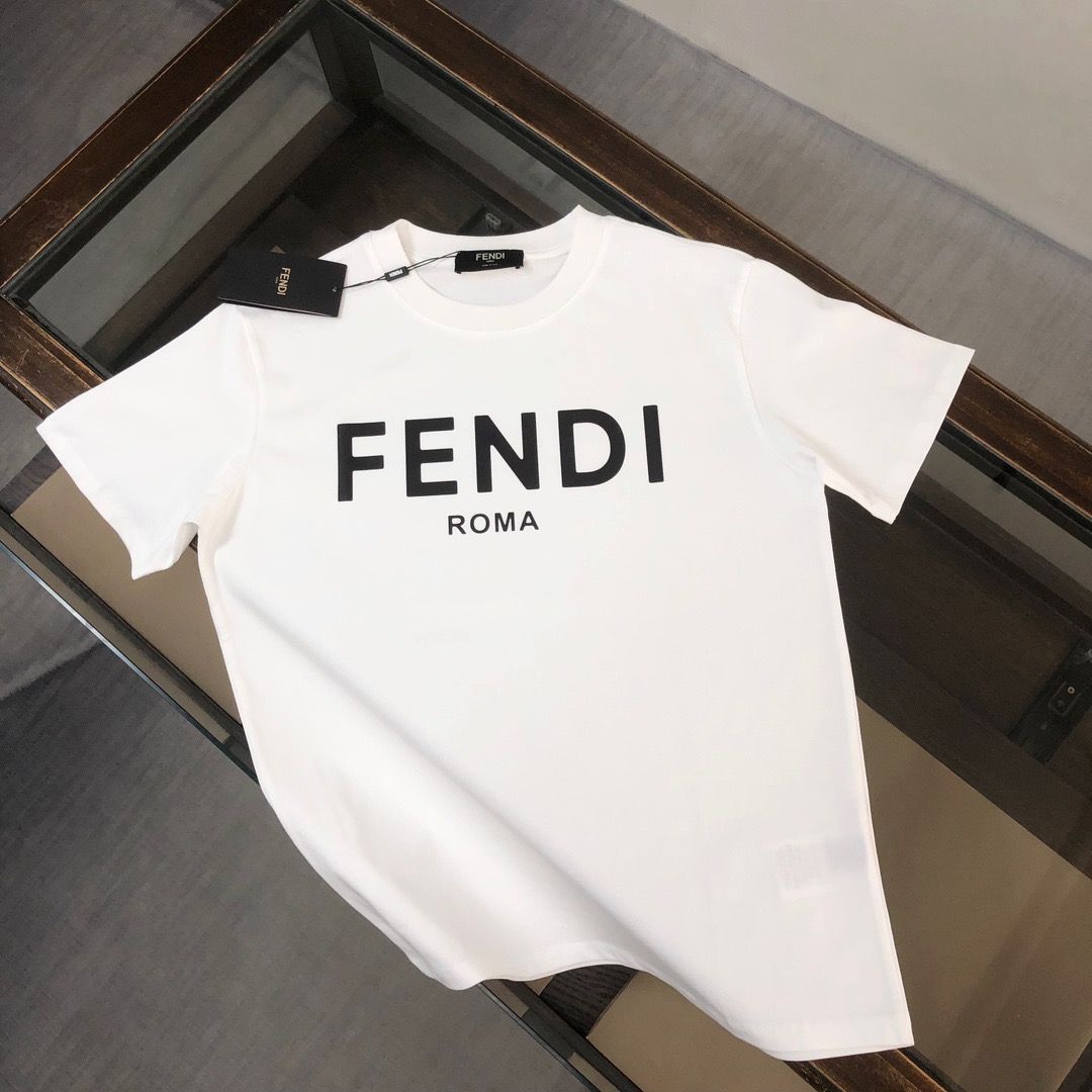新品 FENDI シンプル 半袖 Tシャツ 男女兼用 - メルカリ