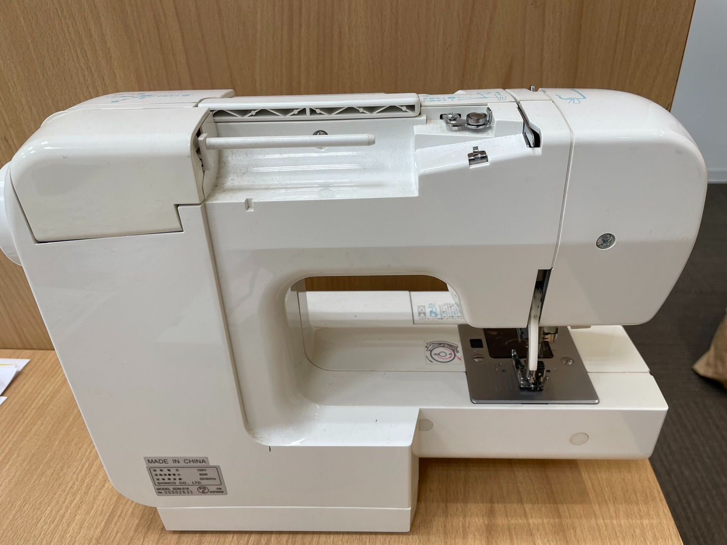 サンリオ シナモロール 電動ミシン SDM-516 家庭用 動作品 キャラクターミシン 付属品付き 苫小牧西店 サンリオ シナモロール 電動ミシン SDM-516 家庭用 動作品