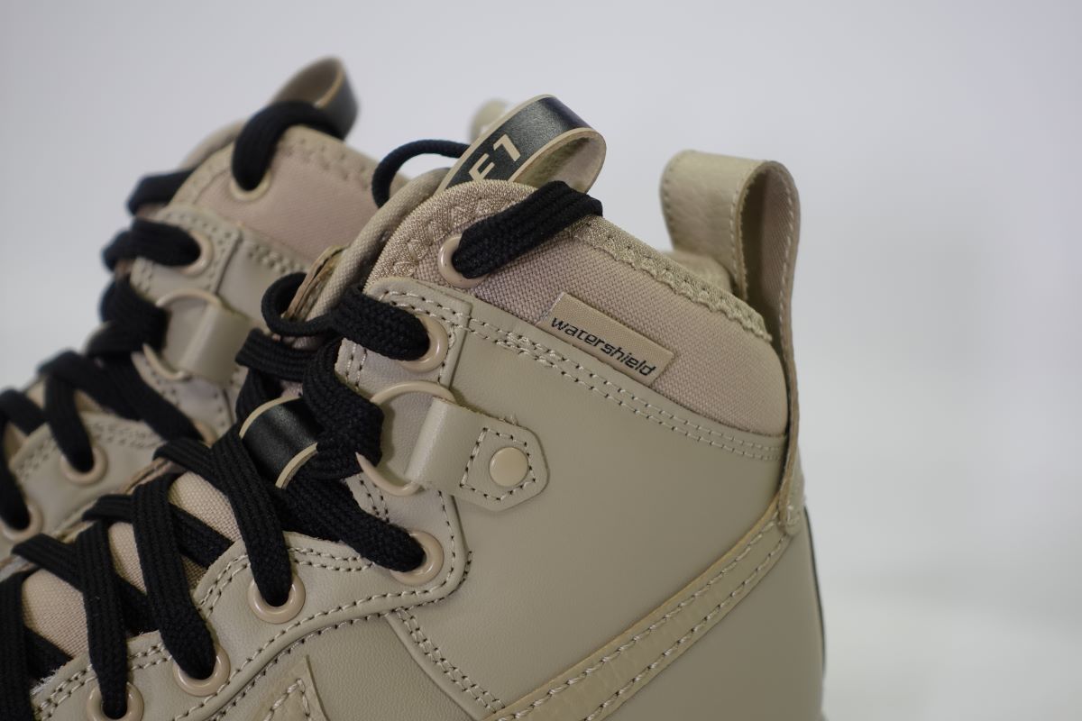 新品・未使用 ☆ NIKE】ナイキルナフォース1ダックブーツ