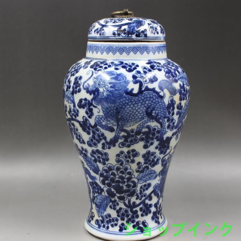 青花多稜竜紋缶  陶磁器 装飾品 工芸品美術品 置物 清乾隆青花龍紋賞瓶 景徳鎮 陶磁器 装飾品 現代工芸品 美術品