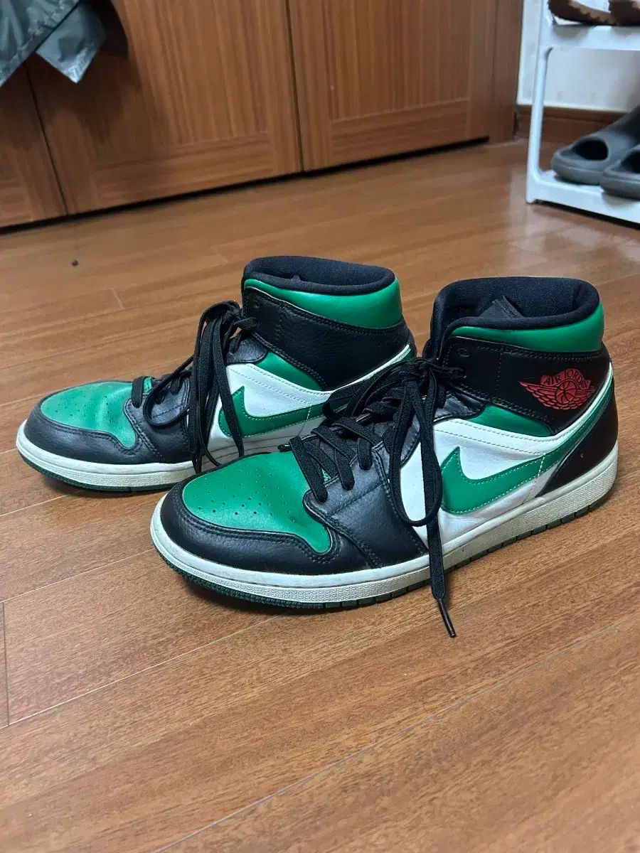NIKE ナイキ ジョーダン ハイ パイナップル グリーン 280