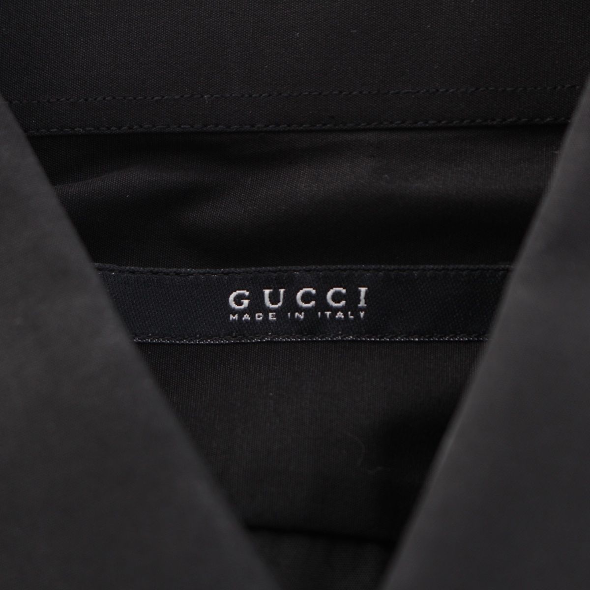 売れ筋商品|||グッチ コットン ロゴボタン 長袖 シャツ ブラウス 153160 ブラック 40【中古】 GUCCI - グッチ コットン ロゴボタン 長袖 シャツ ブラウス