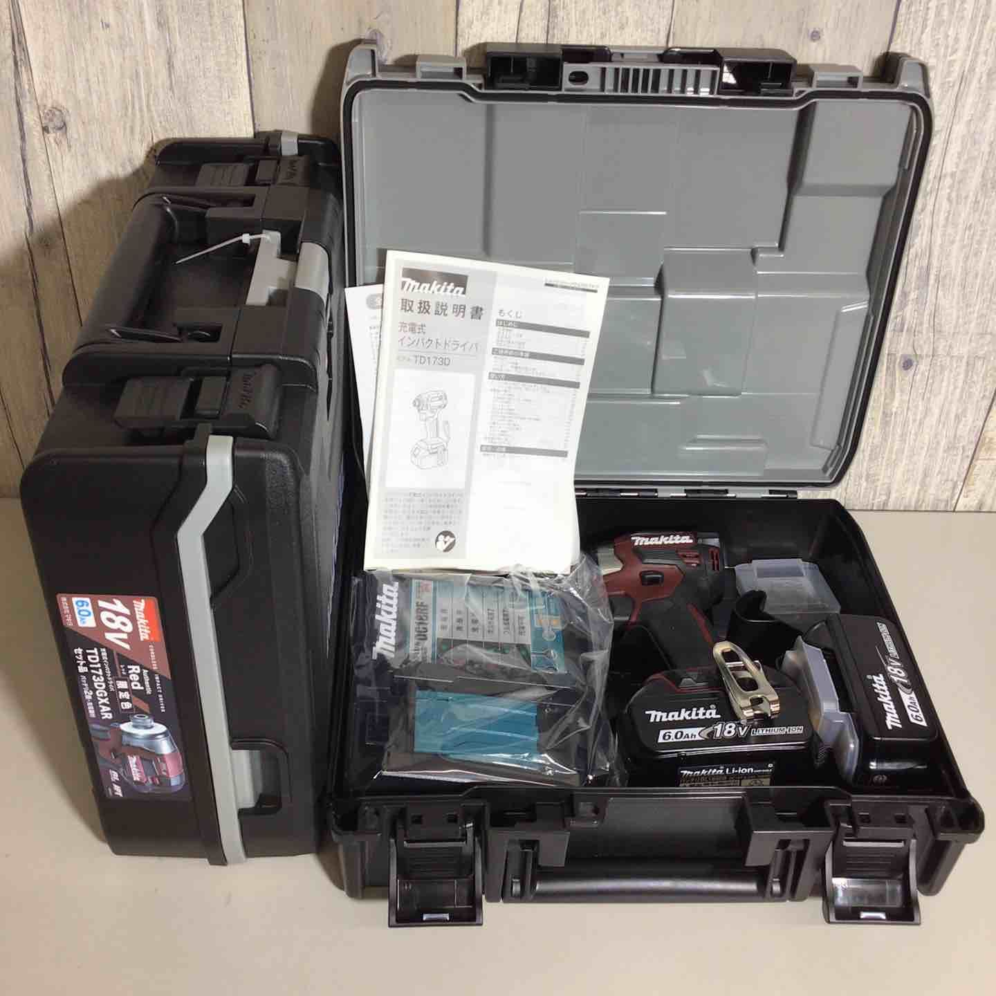 服 色 マキタ makita コードレス インパクトドライバー TD173DGXAR 2台 フルセット インパクト レッド 赤 純正 純正品 充電式 戸田店 教訓