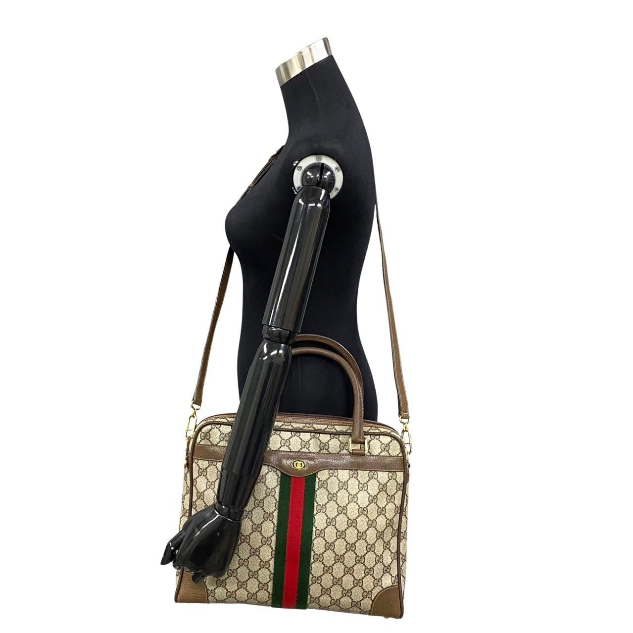 【OLD GUCCI】ビジネスバッグ　シェリーライン　ゴールド金具　ブラック OLD GUCCI】ビジネスバッグ シェリーライン ゴールド金具
