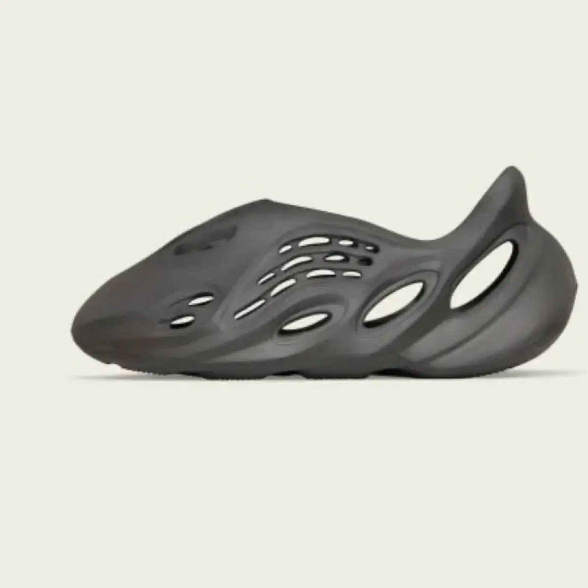 アディダス イージー フォームランナー 285