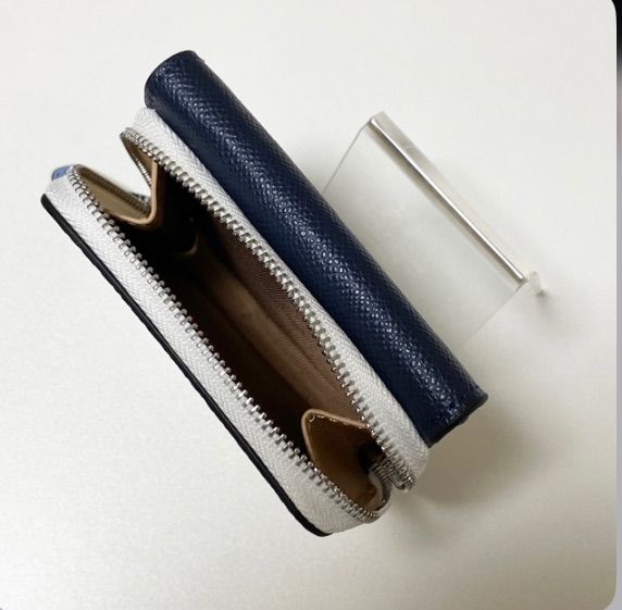 新品/未使用品　COACH スモール 3つ折り財布 ミッドナイト C4527