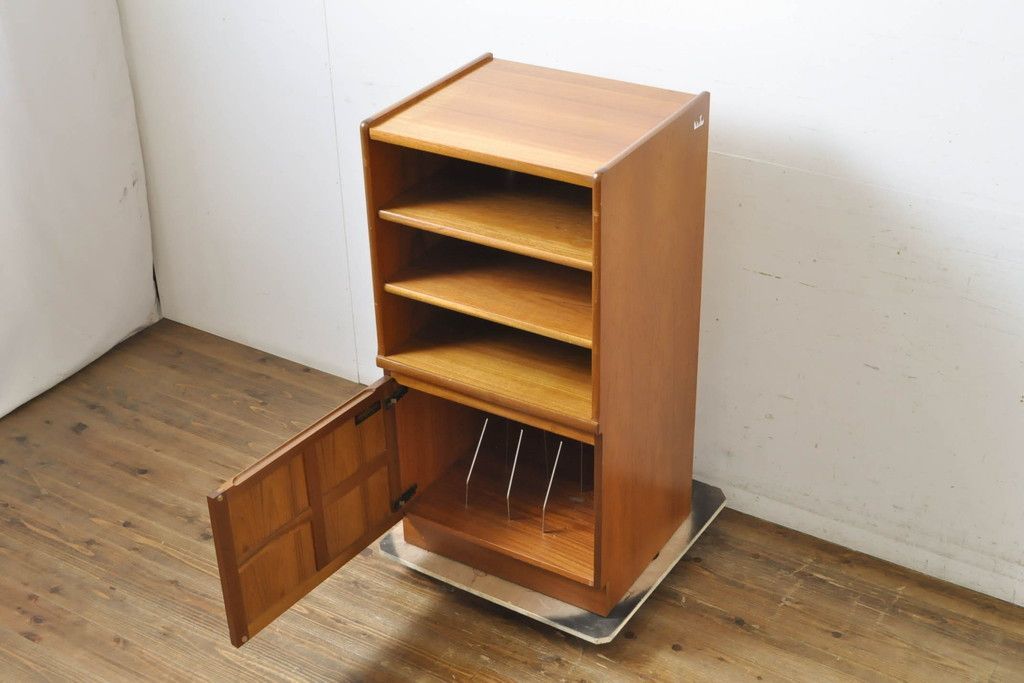 ミッドセンチュリー 木製大型キャビネット NATHAN 食器棚 ラック