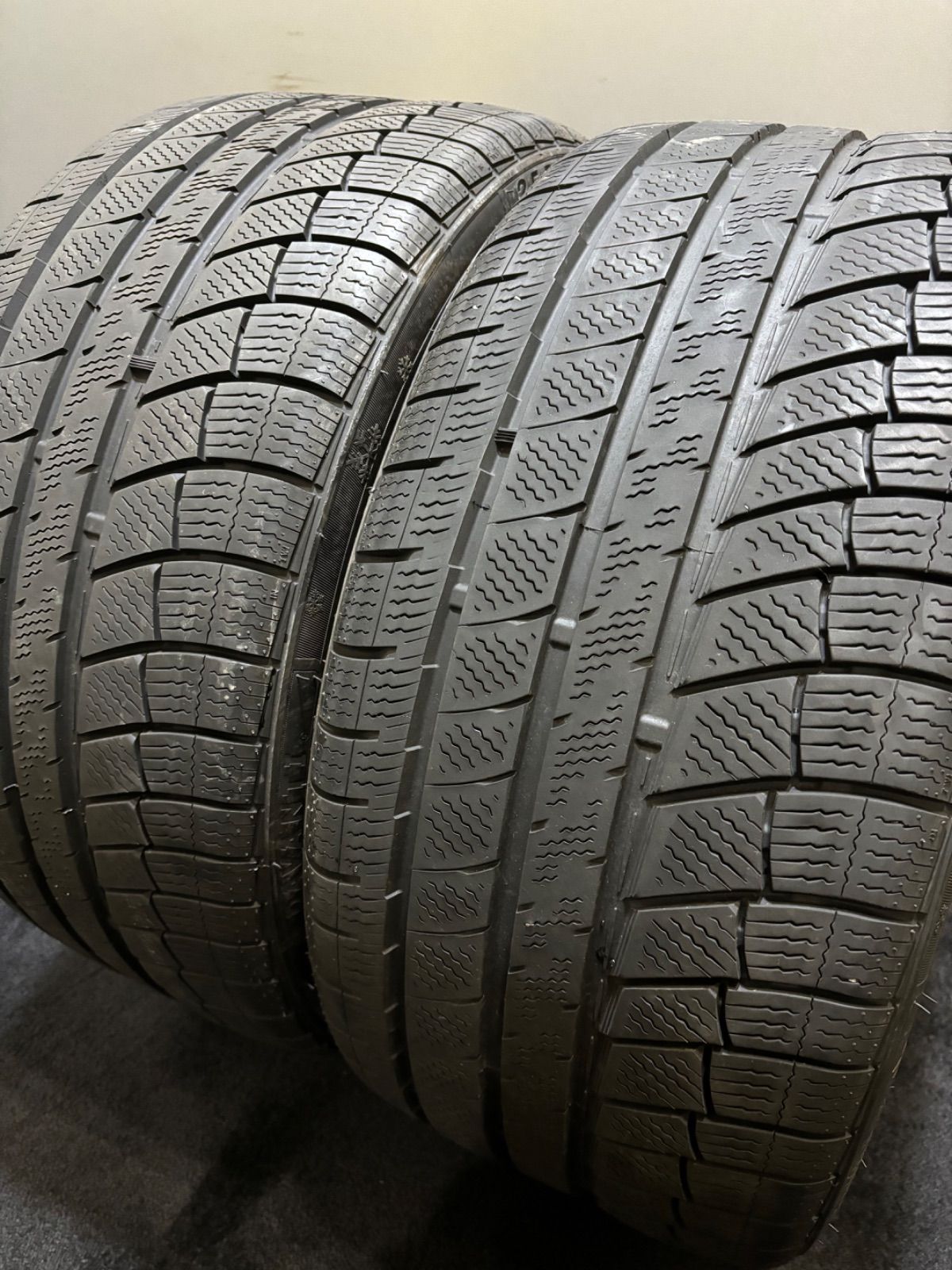 255/35R19 DAVANTI/WINTOURA＋ 23年製 スタッドレス 2本 ダヴァンティ アウディ A5 S5 (南5-H557)