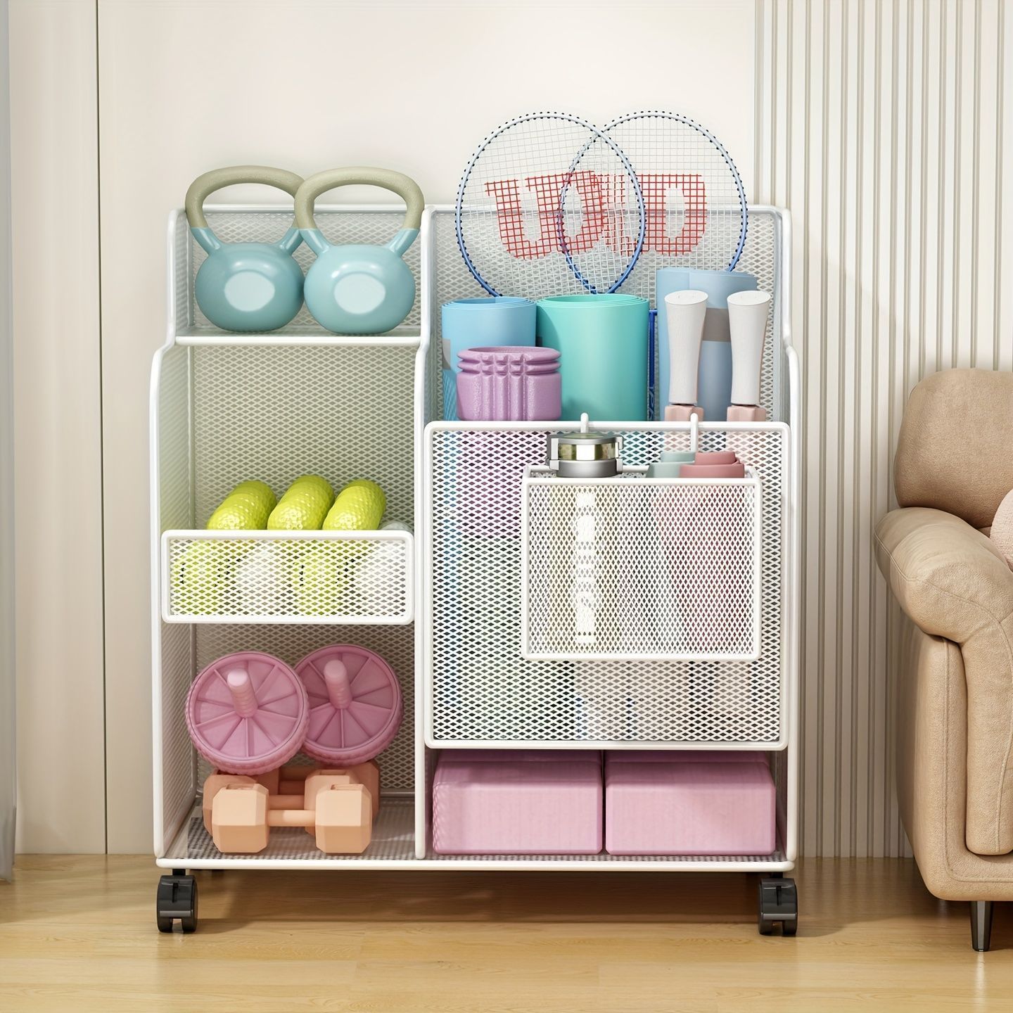 3段階のローリングヨガマット収納バスケット - ホームジム フィットネスエクイップメント スポーツギア用の耐久性のある金属オーガナイザー コンテンポラリーデザイン 開いたカバー 棚バスケット