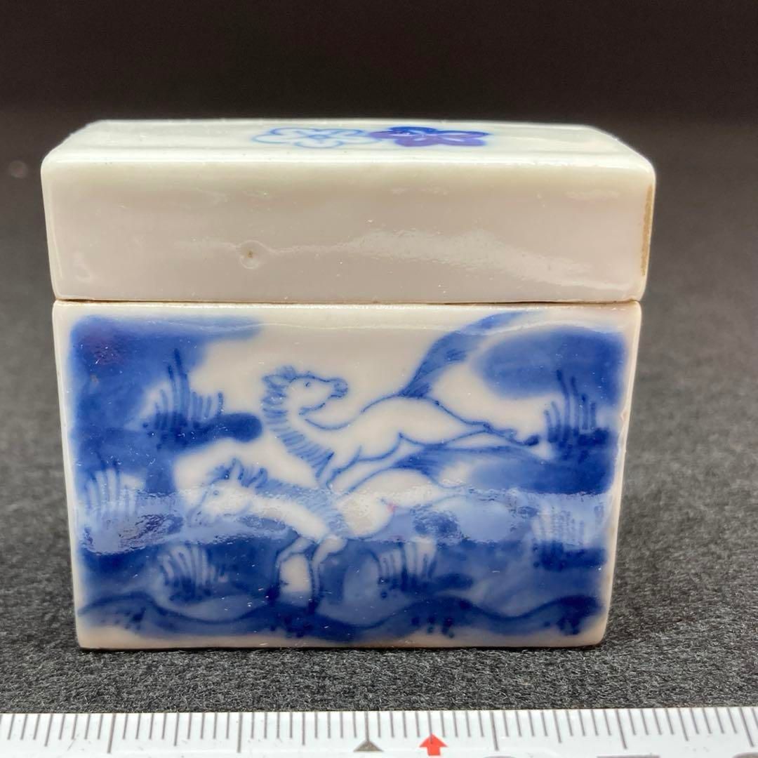 中国清朝時代 通光青華馬図蓋物 木箱 幅4.9 高さ4.4㎝ 本Y5-0517