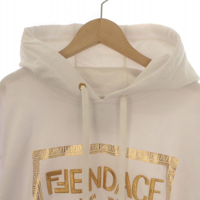 フェンディ FENDI × ヴェルサーチェ フェンダーチェ VERSACE FENDACE 