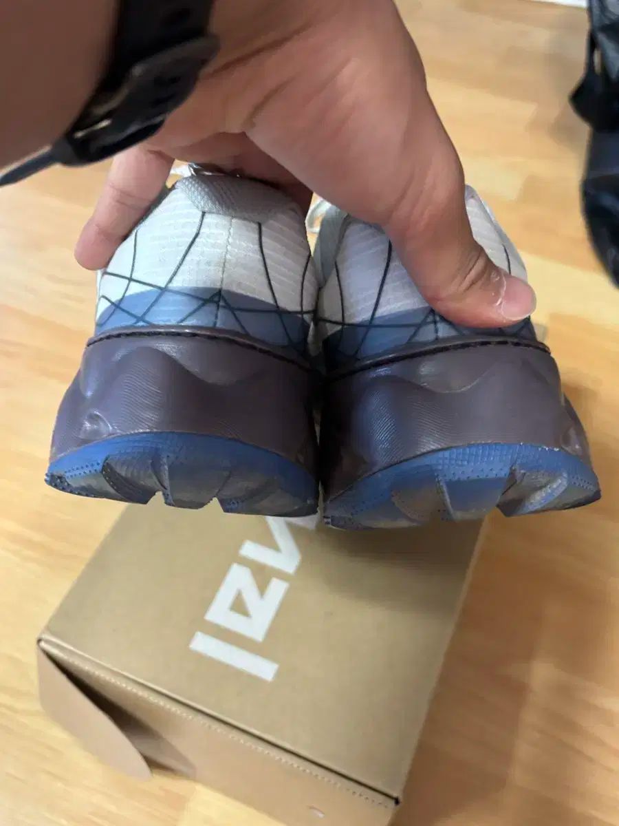 270