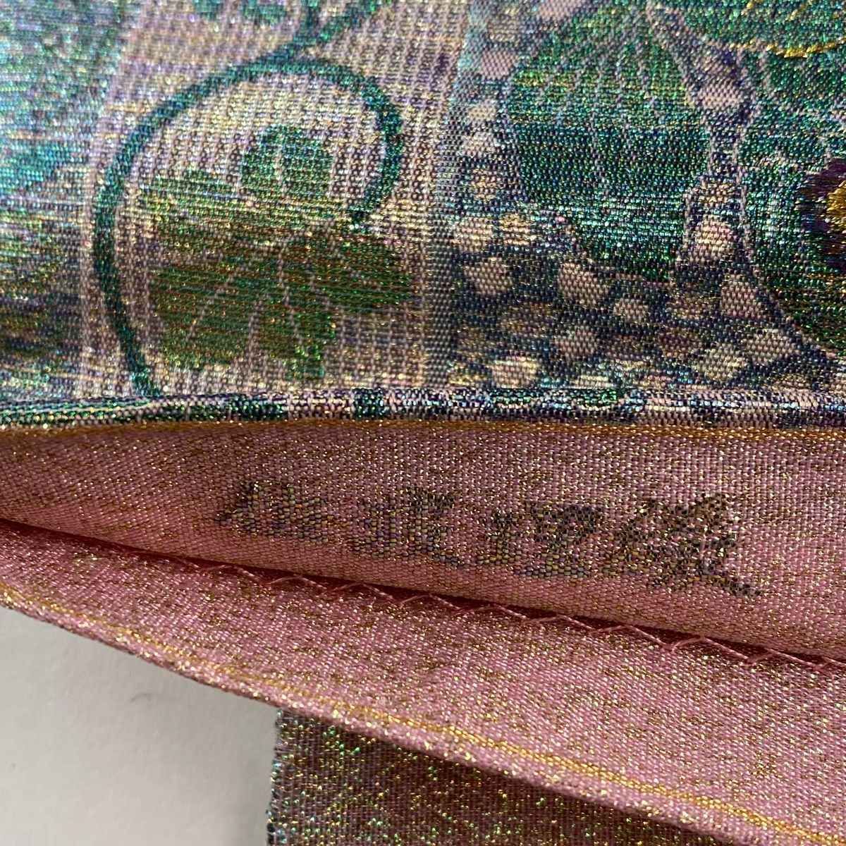 唐花模様 白花 金糸 ベージュカラー 袋帯 着物 124a p 唐花模様 白花