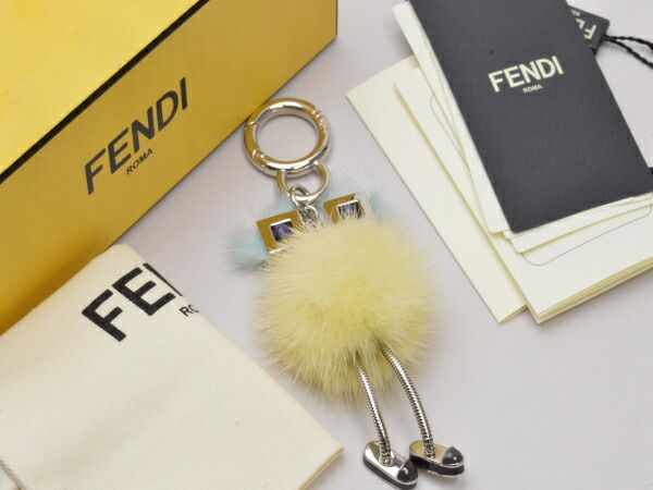 FENDI ファーキーホルダー 保存袋・箱付き