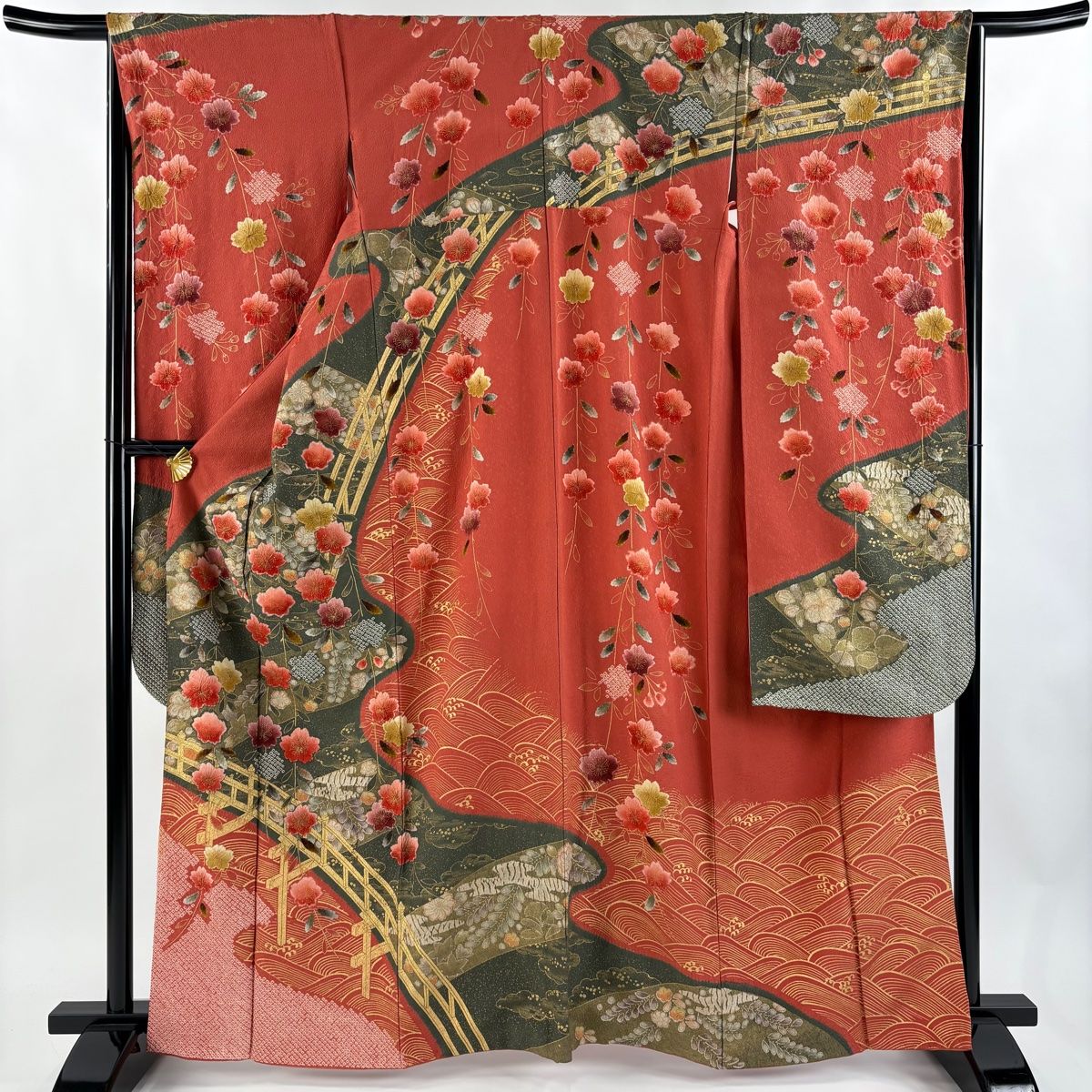 振袖 身丈164cm 裄丈65.5cm M 袷 枝垂れ桜 橋 絞り 金彩 茜色 正絹 秀品