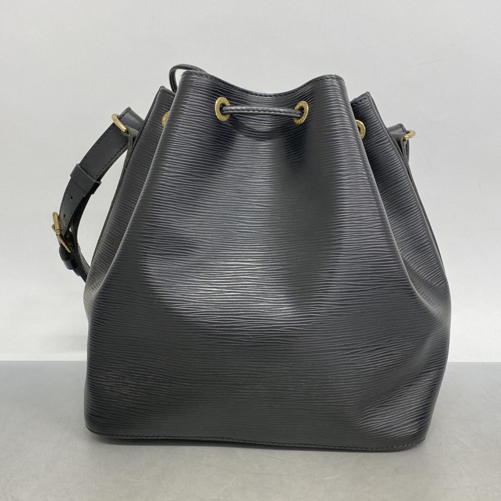 【大人気】LOUIS VUITTON プチノエ　レザー フランス製 M59012 楽天市場】ルイヴィトン M59012 プチノエ ショルダーバッグ