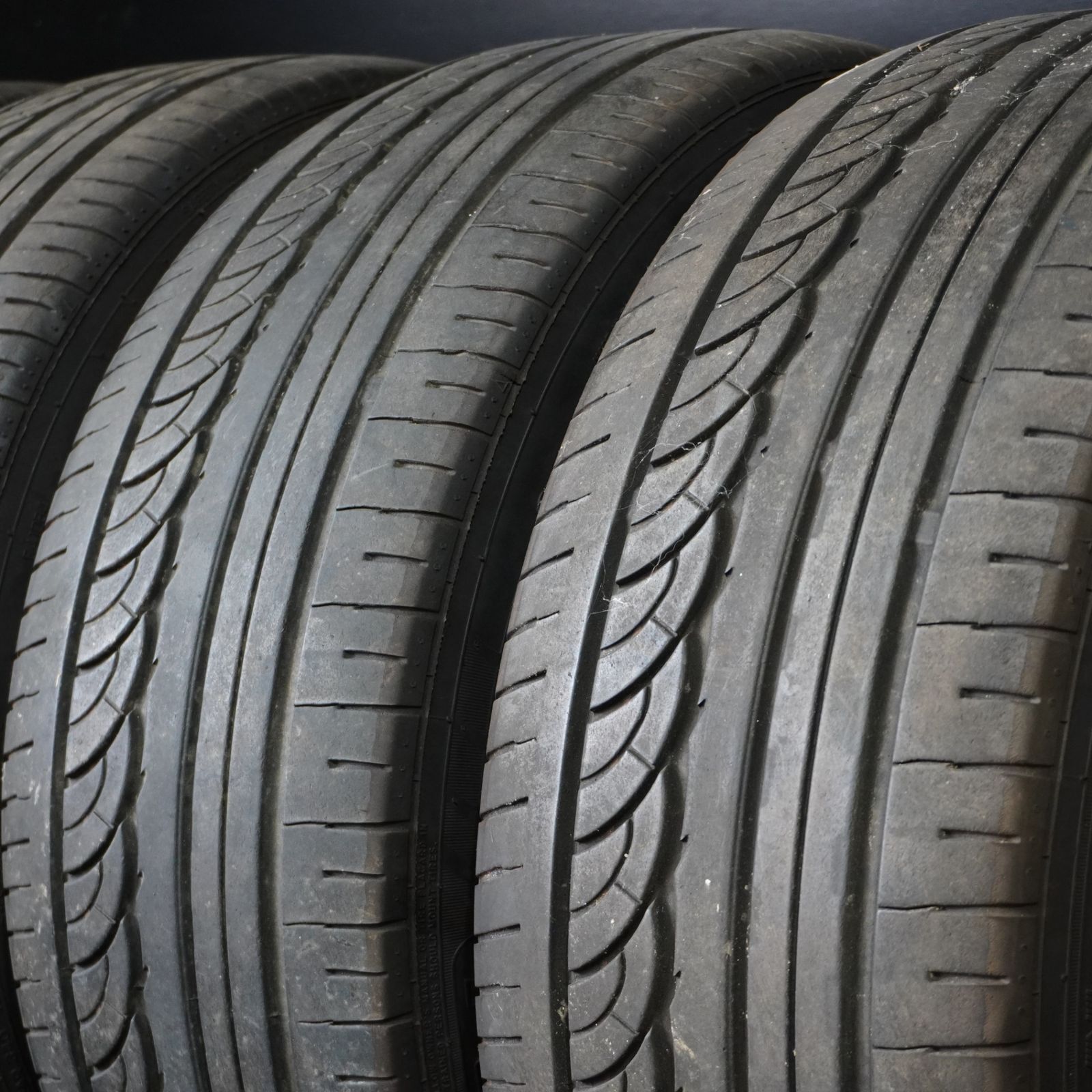 レヴォーグ リーフ