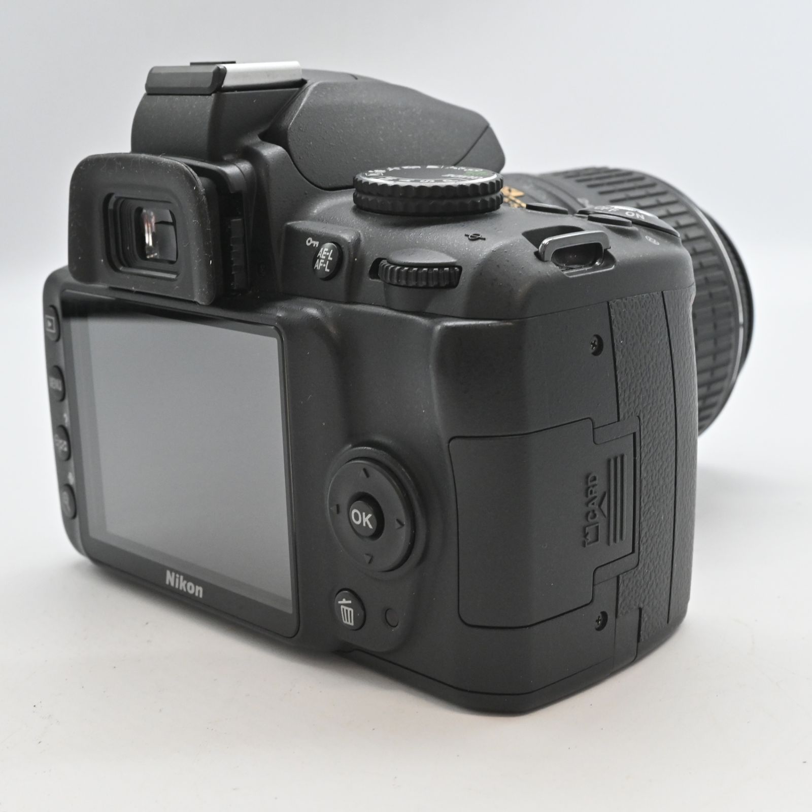 【中古】Nikon ニコン デジタル一眼レフカメラ D3000 18-55 VR レンズキット 10477739 ニコン 一眼レフカメラ D3000 デジカメ コンデジ コンパクトデジタルカメラ