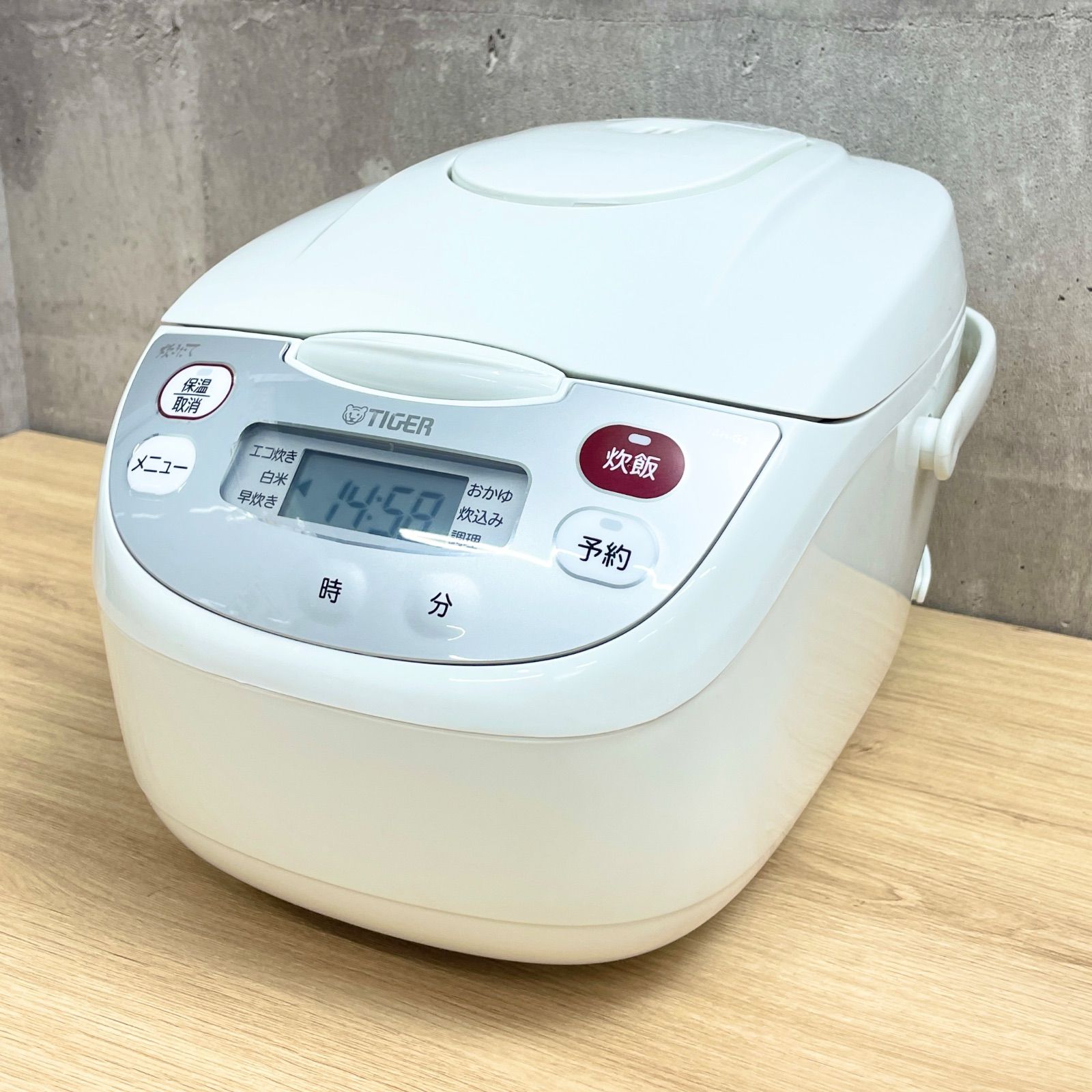 炊飯器 タイガー JBH-G102W 炊きたて ホワイト 5.5合炊き 5.5合 - 炊飯器