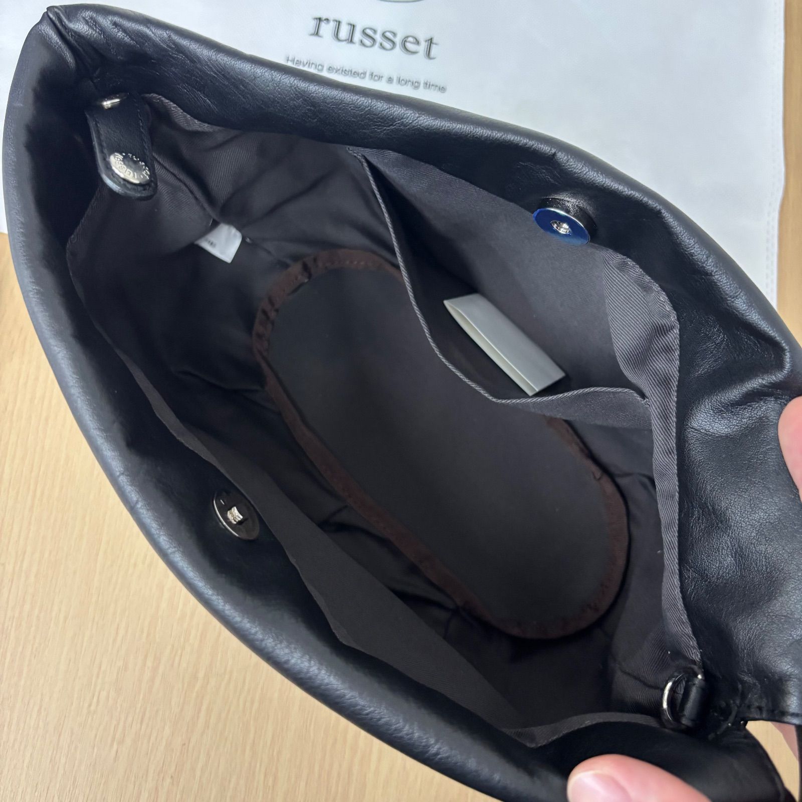 ◼︎ 新品タグ付き russet ラシット 4WAY レザー巾着ショルダーバッグ 