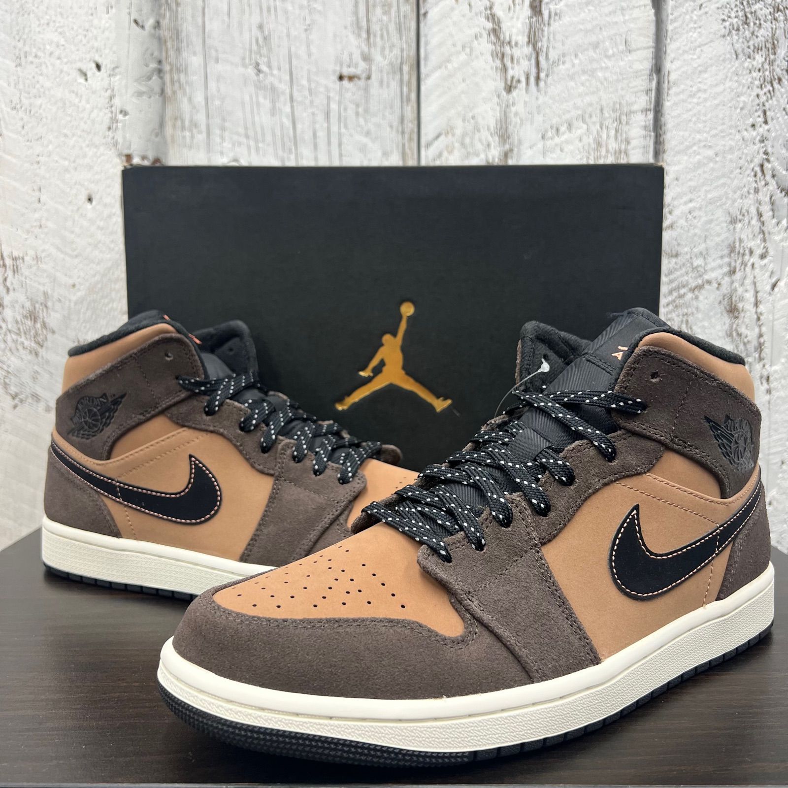 Nike Air Jordan 1 Mid SE 