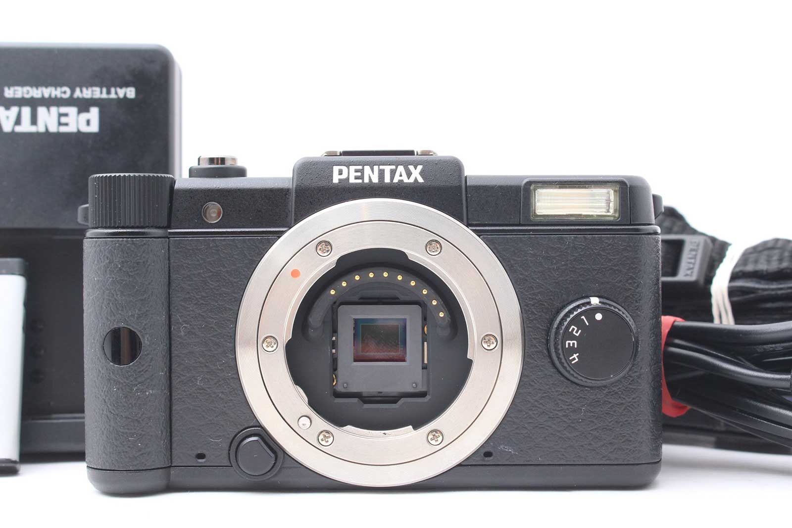 ペンタックス Pentax Q 12.4MP Digital Camera Black Body Only ペンタックス Pentax Q 12.4MP Digital Camera Black Body Only