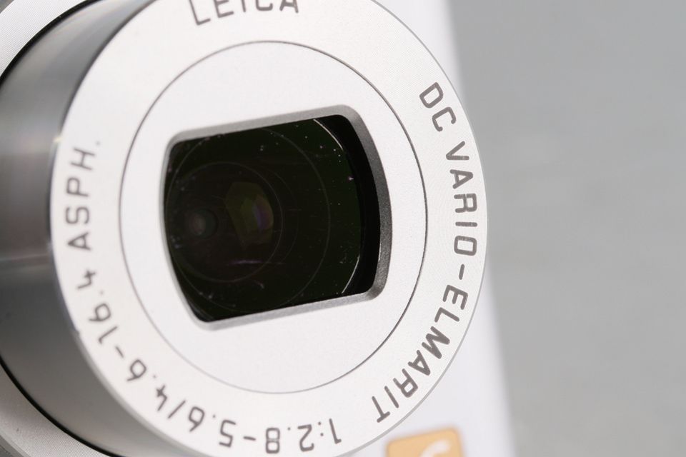 Panasonic Lumix DMC-FX30 Digital Camera #58696J 【公式通販】