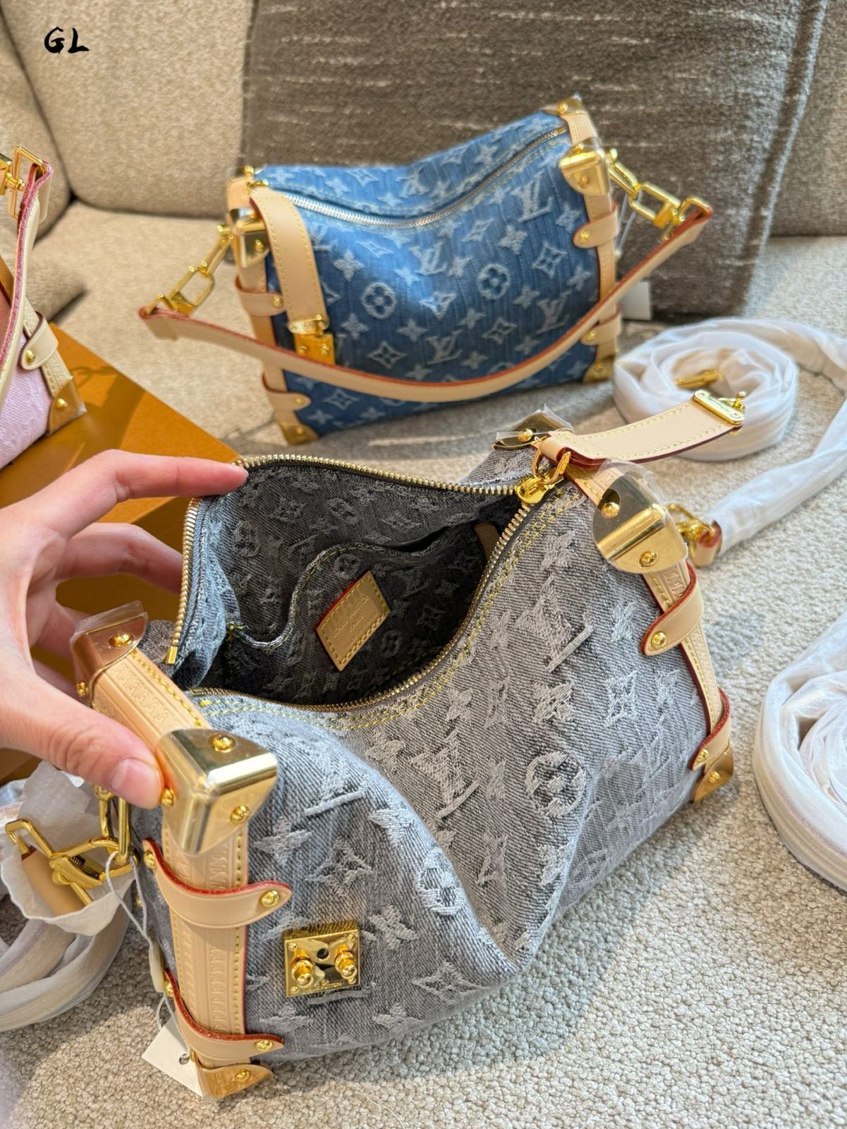 今日特価】Louis Vuitton New Soft Box Bag Side Trunk Medium