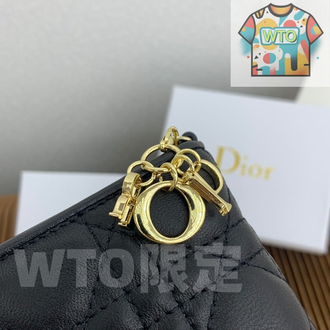 dior チャーム DIOR | Dior Charm キーホルダー グレインドカーフスキン & 真鍮